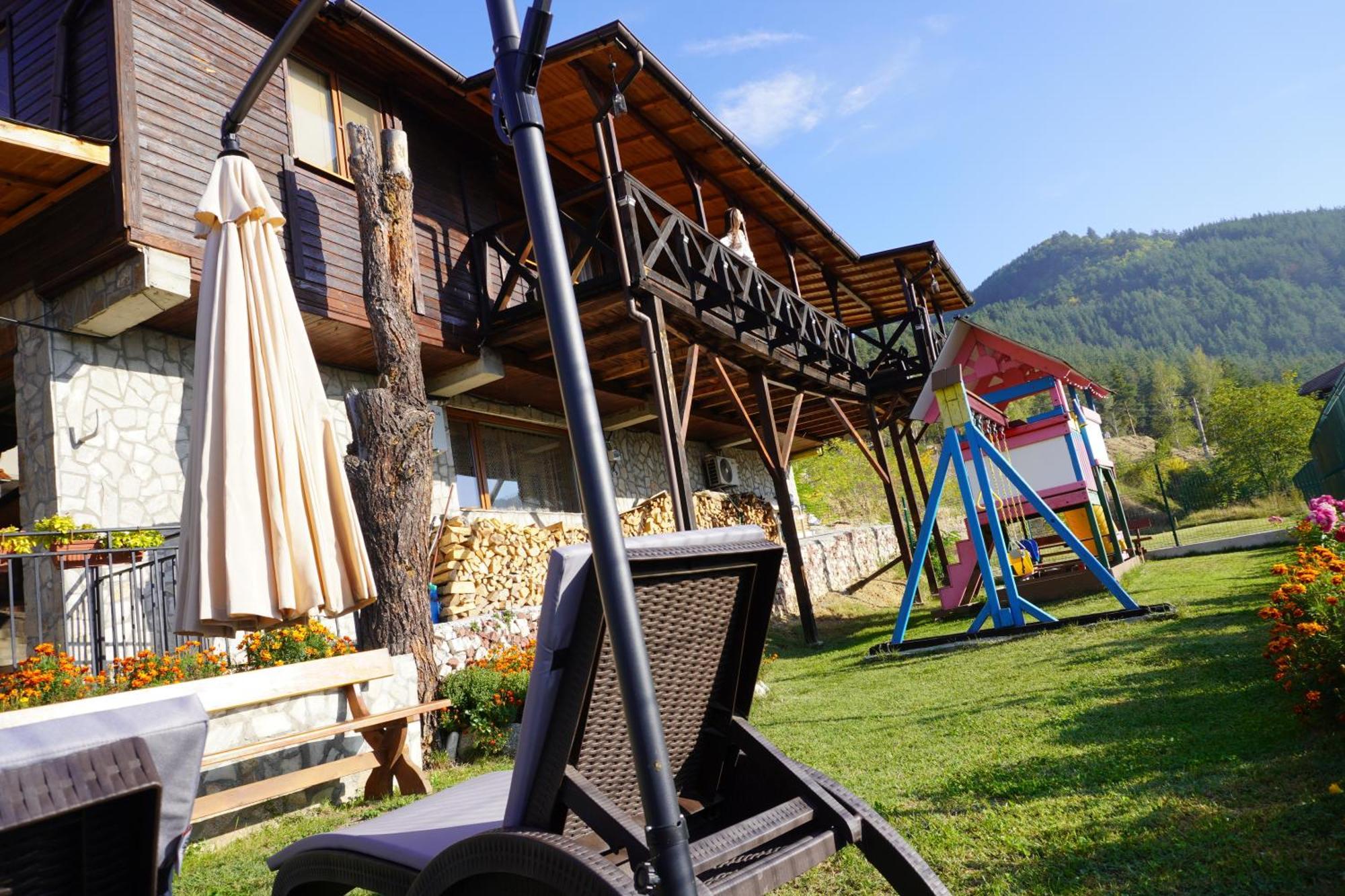 Planinski Polah House デヴィン エクステリア 写真